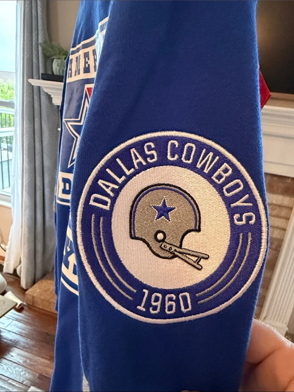 NWT NFL Dallas Cowboys NFL All Over Crew 2.0 Sz Lg